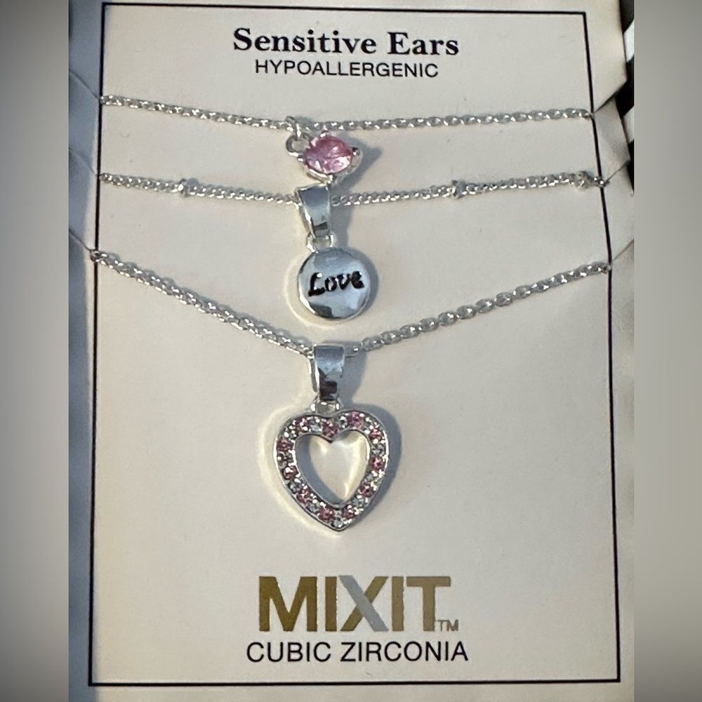 Mix It 3 piece silver cubic zirconia necklace set pink stone heart love